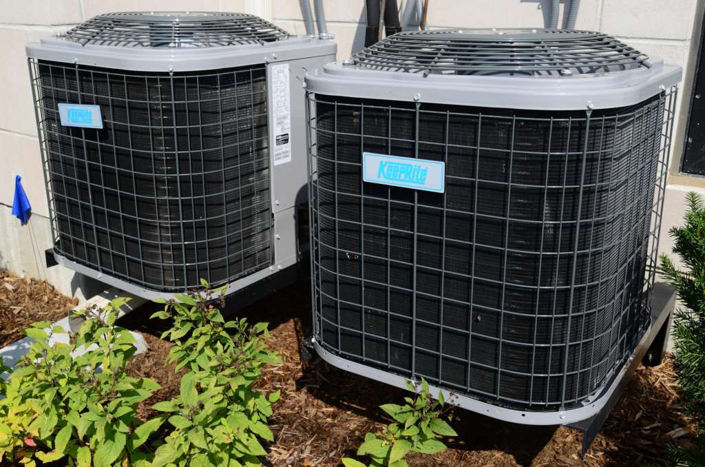 How long does an air conditioner last?